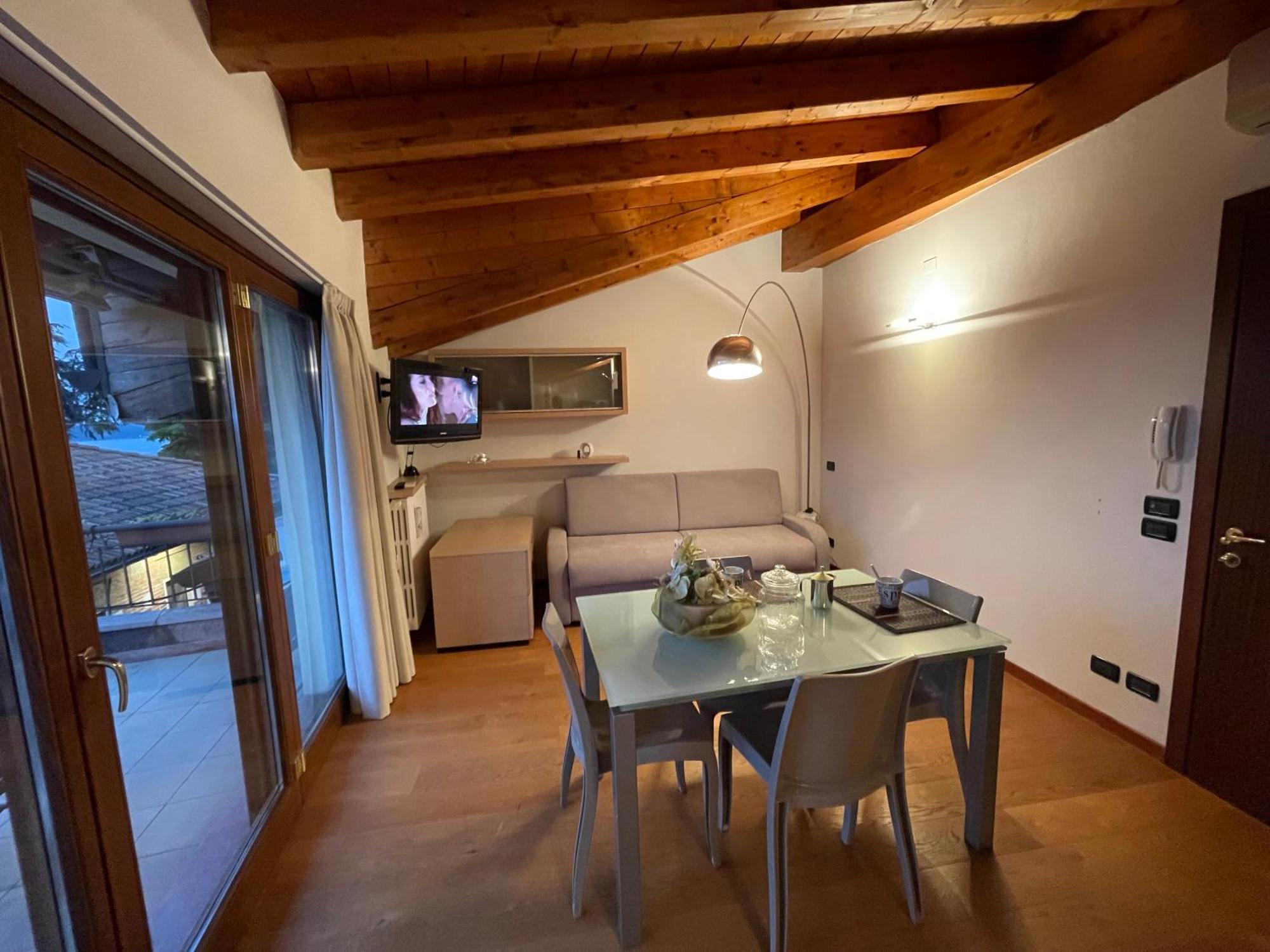 Villa Maria Apartments Moniga del Garda Exteriér fotografie